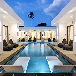 villa-kelolyne.hotelsseminyak.net/